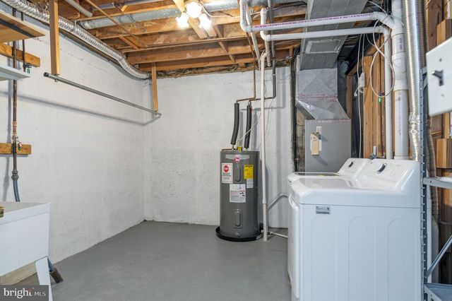 4445 HOLLY AVE, Fairfax, VA 22030