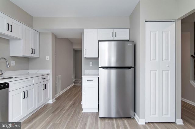 4445 HOLLY AVE, Fairfax, VA 22030