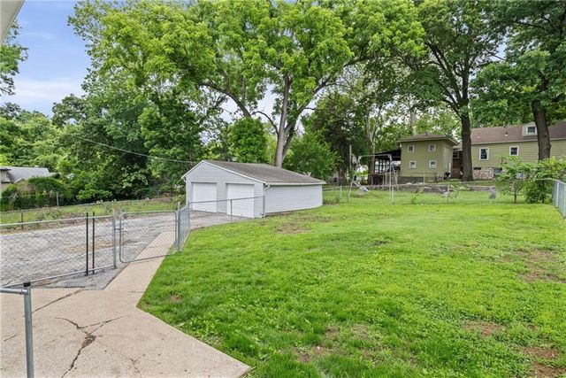 4614 Waverly Avenue, Kansas City, KS 66104