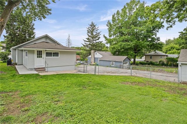 4614 Waverly Avenue, Kansas City, KS 66104