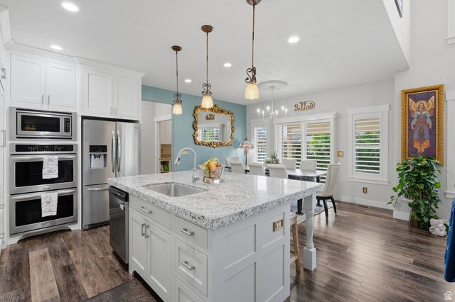 864 S 100 E, Salem, UT 84653