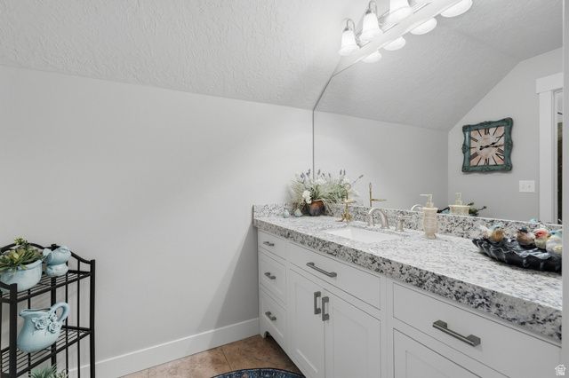 864 S 100 E, Salem, UT 84653