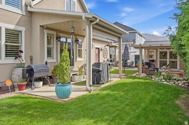 864 S 100 E, Salem, UT 84653