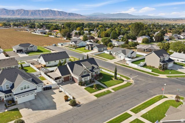 864 S 100 E, Salem, UT 84653