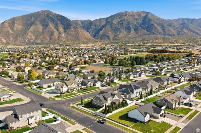 864 S 100 E, Salem, UT 84653