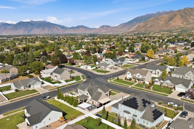 864 S 100 E, Salem, UT 84653