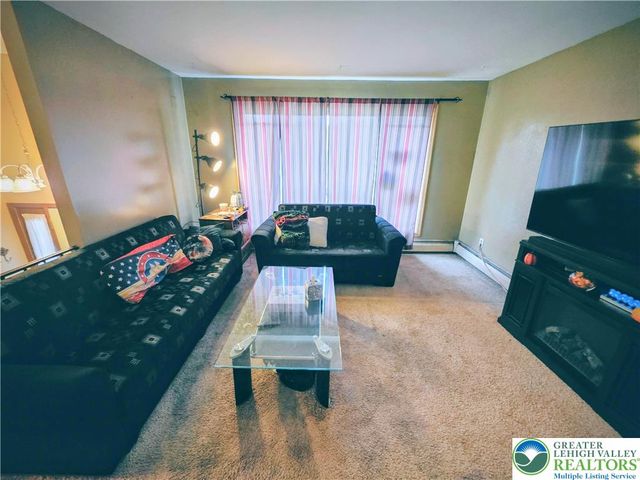 205 Lehigh Street, Catasauqua Boro, PA 18032