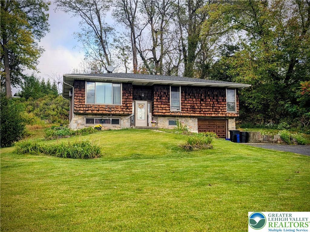 205 Lehigh Street, Catasauqua Boro, PA 18032