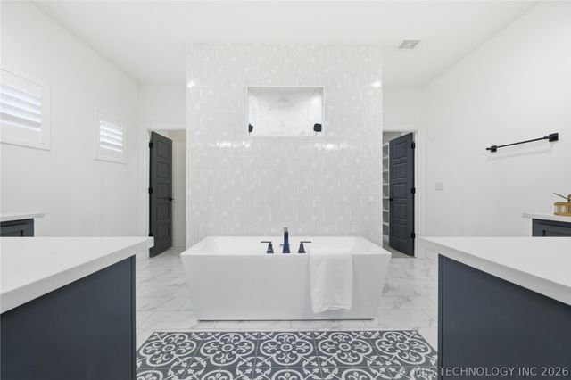 2244 W Decatur Street, Broken Arrow, OK 74011