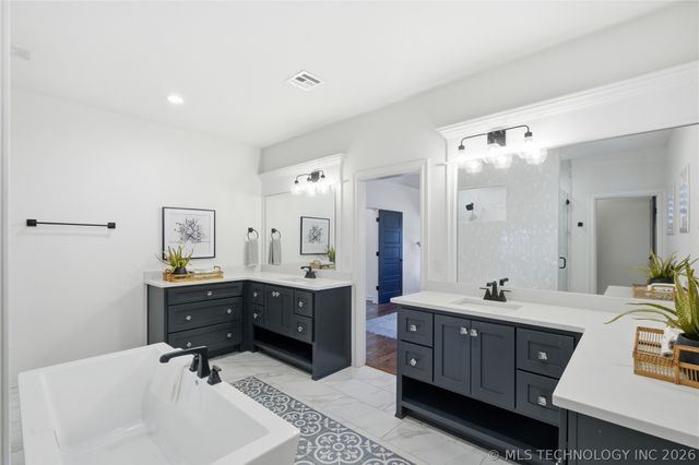 2244 W Decatur Street, Broken Arrow, OK 74011