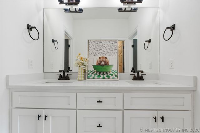 2244 W Decatur Street, Broken Arrow, OK 74011