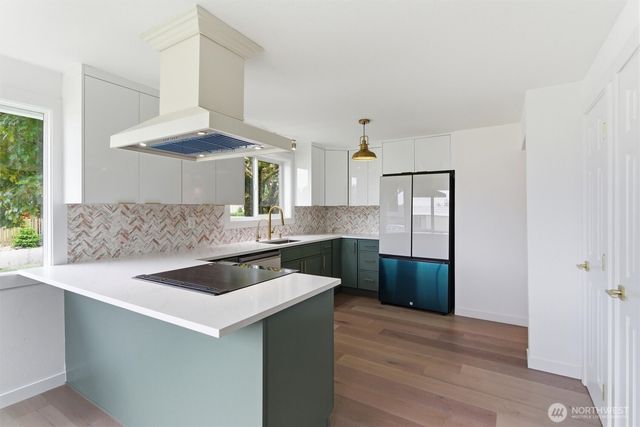 10302 E 40th Avenue, Tacoma, WA 98446
