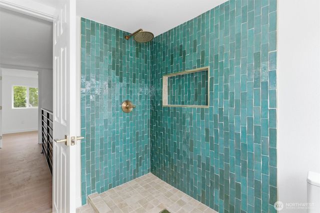 10302 E 40th Avenue, Tacoma, WA 98446