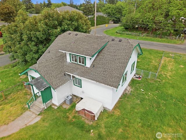 10302 E 40th Avenue, Tacoma, WA 98446