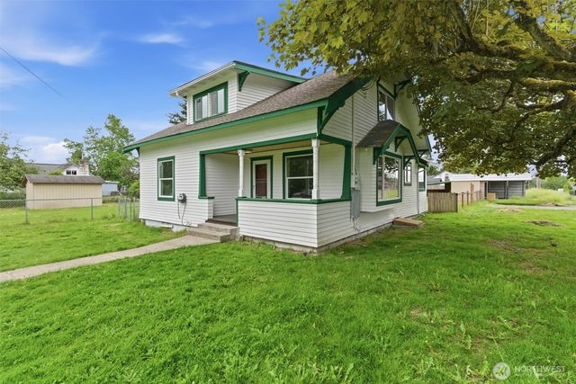 10302 E 40th Avenue, Tacoma, WA 98446