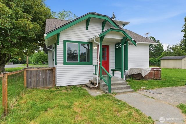 10302 E 40th Avenue, Tacoma, WA 98446