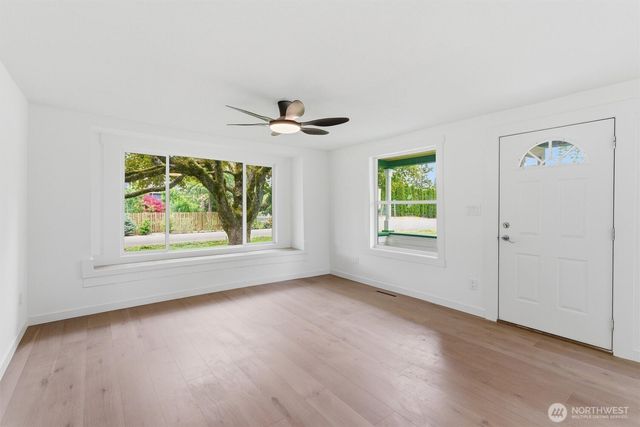 10302 E 40th Avenue, Tacoma, WA 98446