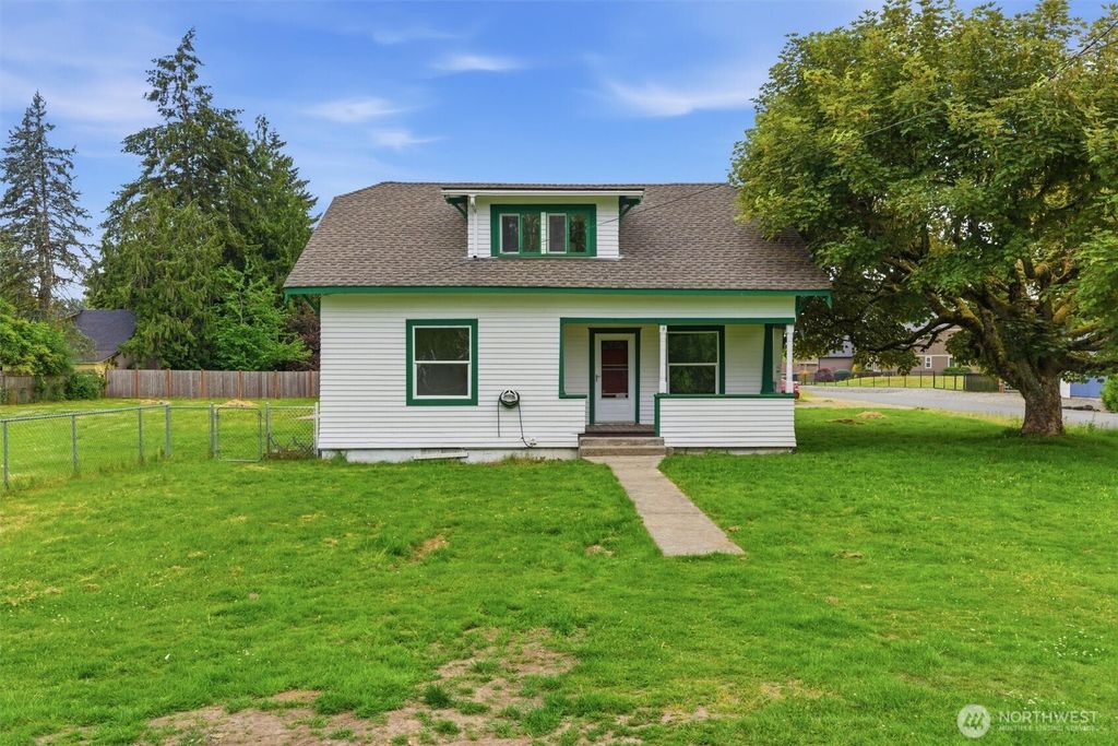 10302 E 40th Avenue, Tacoma, WA 98446