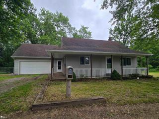 819 W Summit Street, Vernon Twp, MI 48429