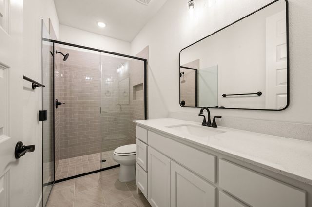 704 Blackbird Drive, Aledo, TX 76008