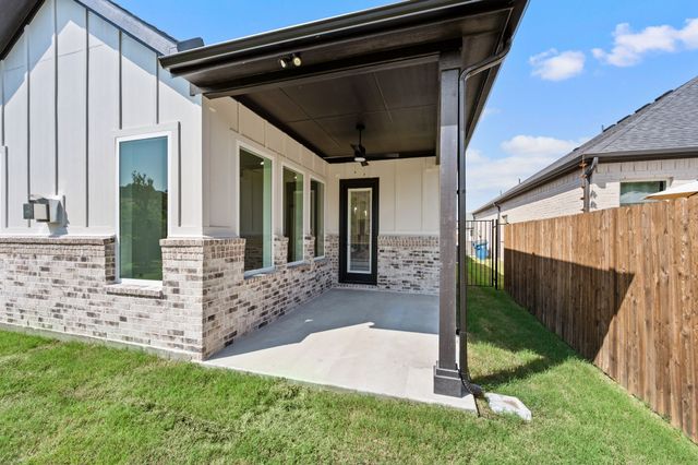 704 Blackbird Drive, Aledo, TX 76008
