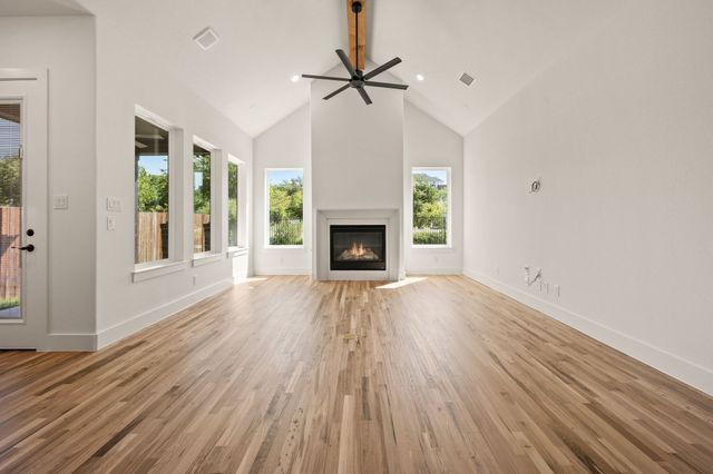 704 Blackbird Drive, Aledo, TX 76008