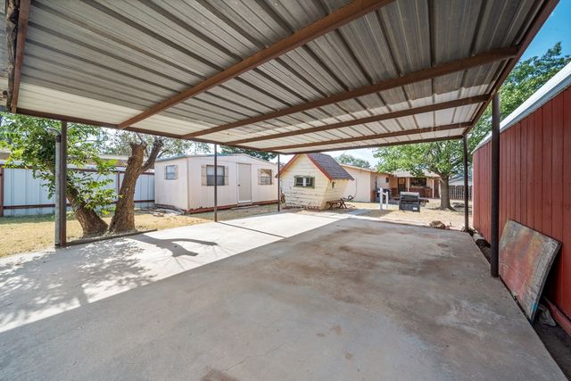 405 Edwards Blvd, Big Spring, TX 79720