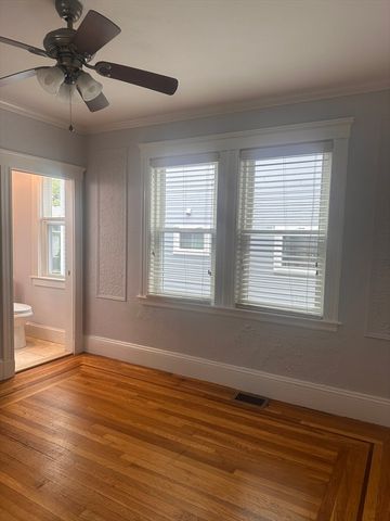 84 Lawton St. 1, Brookline, MA 02446