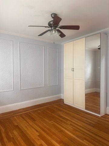 84 Lawton St. 1, Brookline, MA 02446