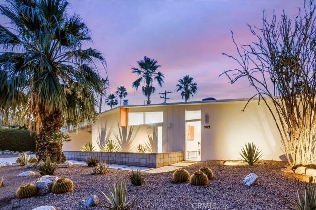 302 E Racquet Club Drive, Palm Springs, CA 92262