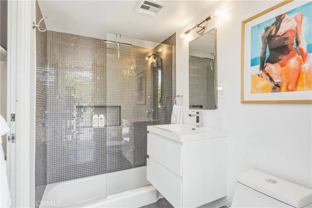 302 E Racquet Club Drive, Palm Springs, CA 92262