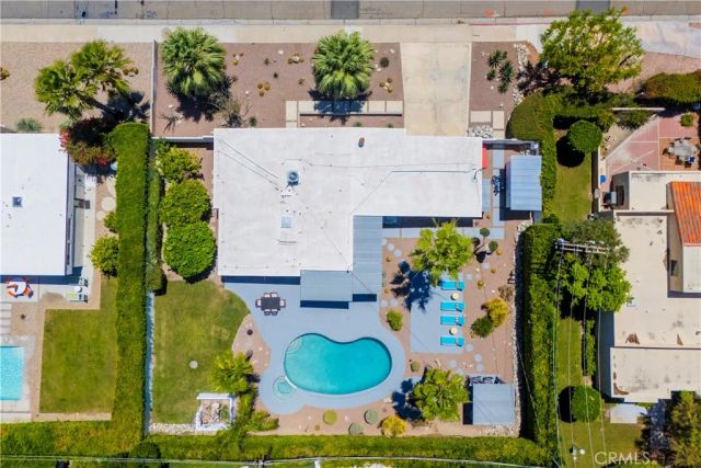 302 E Racquet Club Drive, Palm Springs, CA 92262
