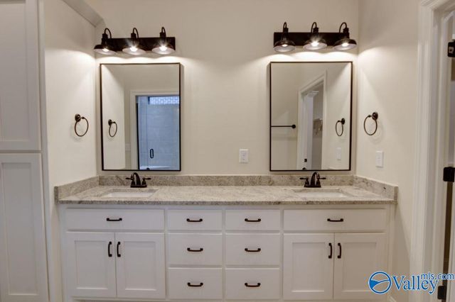 26457 Old Town Drive, Athens, AL 35613