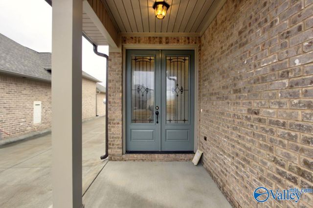 26457 Old Town Drive, Athens, AL 35613