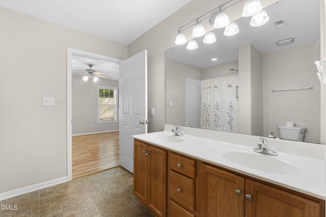 402 Pinefield Place, Thomasville, NC 27360