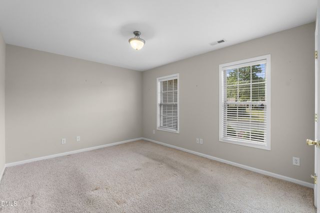 402 Pinefield Place, Thomasville, NC 27360