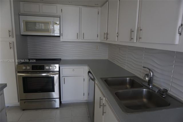 290 174th St 2014, Sunny Isles Beach, FL 33160