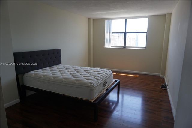 290 174th St 2014, Sunny Isles Beach, FL 33160