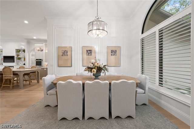 9833 Clear Lake CIR, Naples, FL 34109