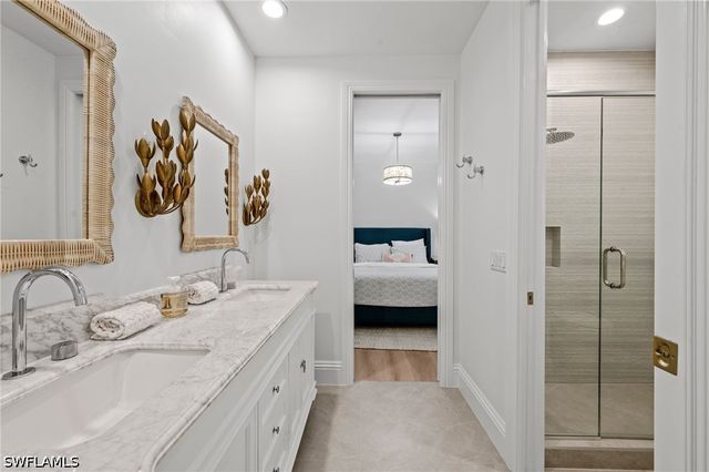 9833 Clear Lake CIR, Naples, FL 34109