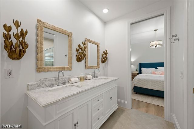 9833 Clear Lake CIR, Naples, FL 34109