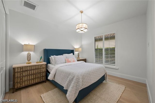 9833 Clear Lake CIR, Naples, FL 34109