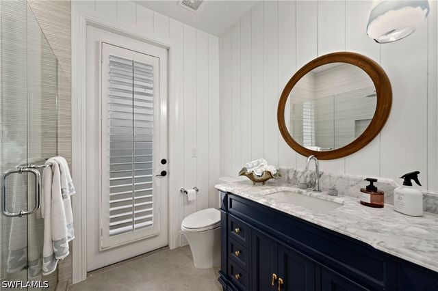 9833 Clear Lake CIR, Naples, FL 34109