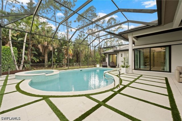 9833 Clear Lake CIR, Naples, FL 34109