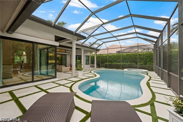 9833 Clear Lake CIR, Naples, FL 34109