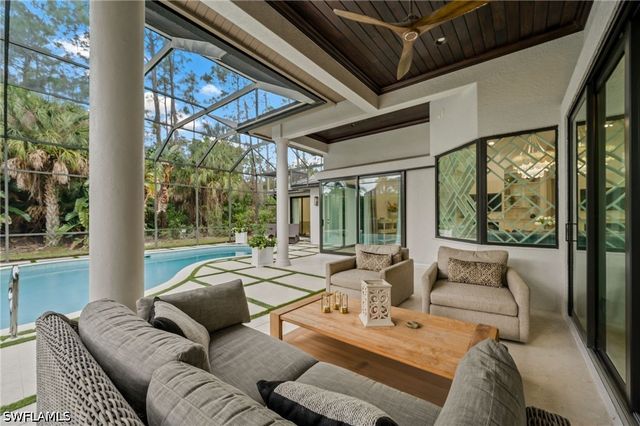 9833 Clear Lake CIR, Naples, FL 34109