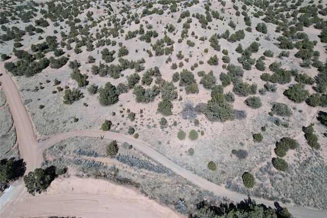 78 Calle Josephina, Santa Fe, NM 87506