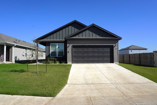 1206 Casa Luminar, Converse, TX 78109