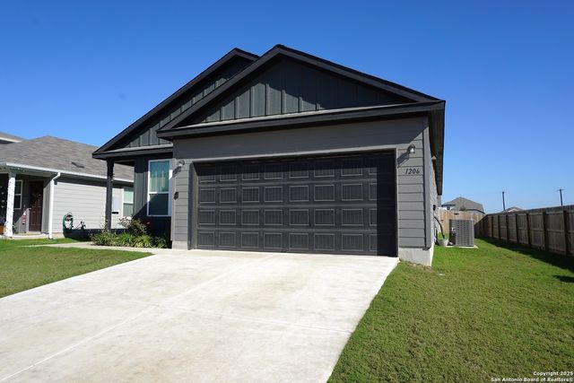 1206 Casa Luminar, Converse, TX 78109