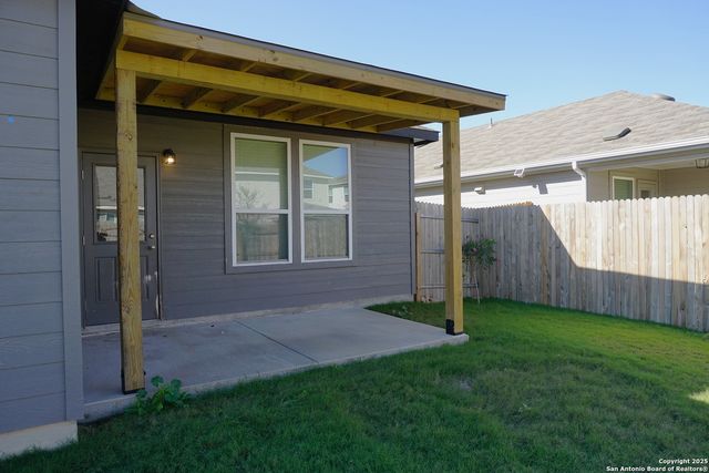 1206 Casa Luminar, Converse, TX 78109